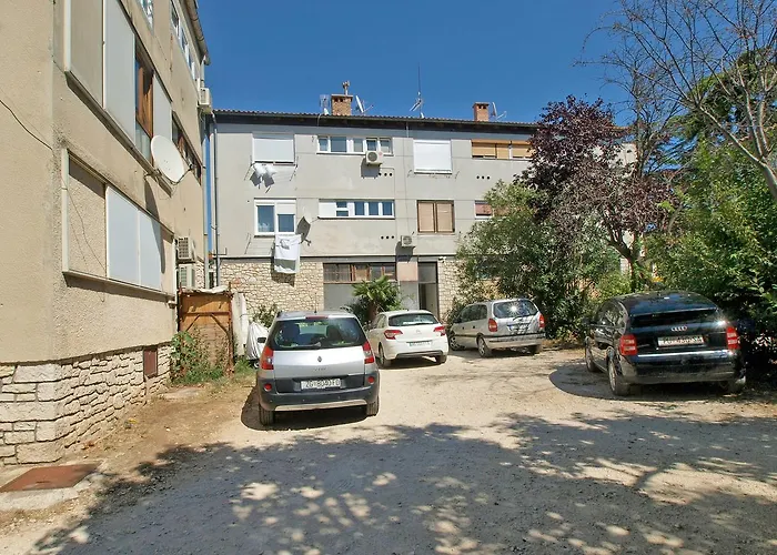 Branko 1601 Apartment